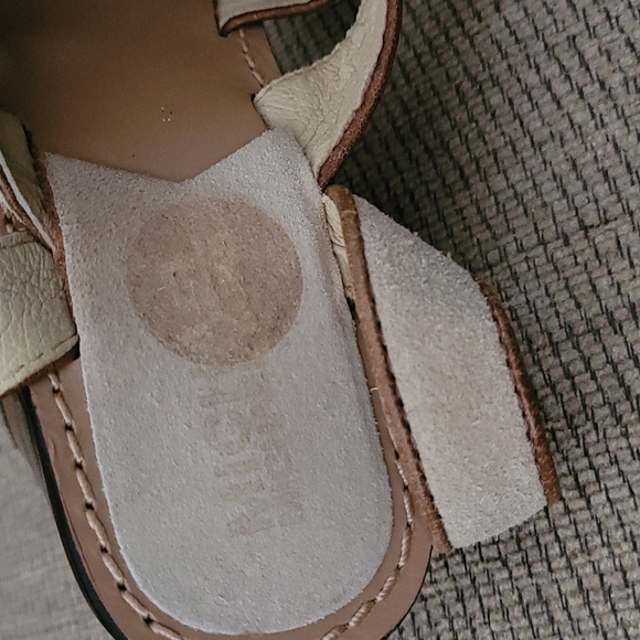 MICHAEL KORS GENUINE LEATHER SANDALS - Picture 10 of 12